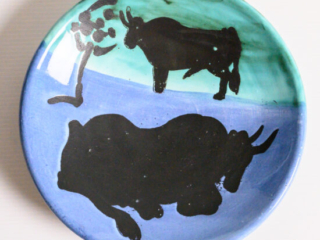 Toros-ceramic-plate-by-Pablo-Picasso-for-Madoura2