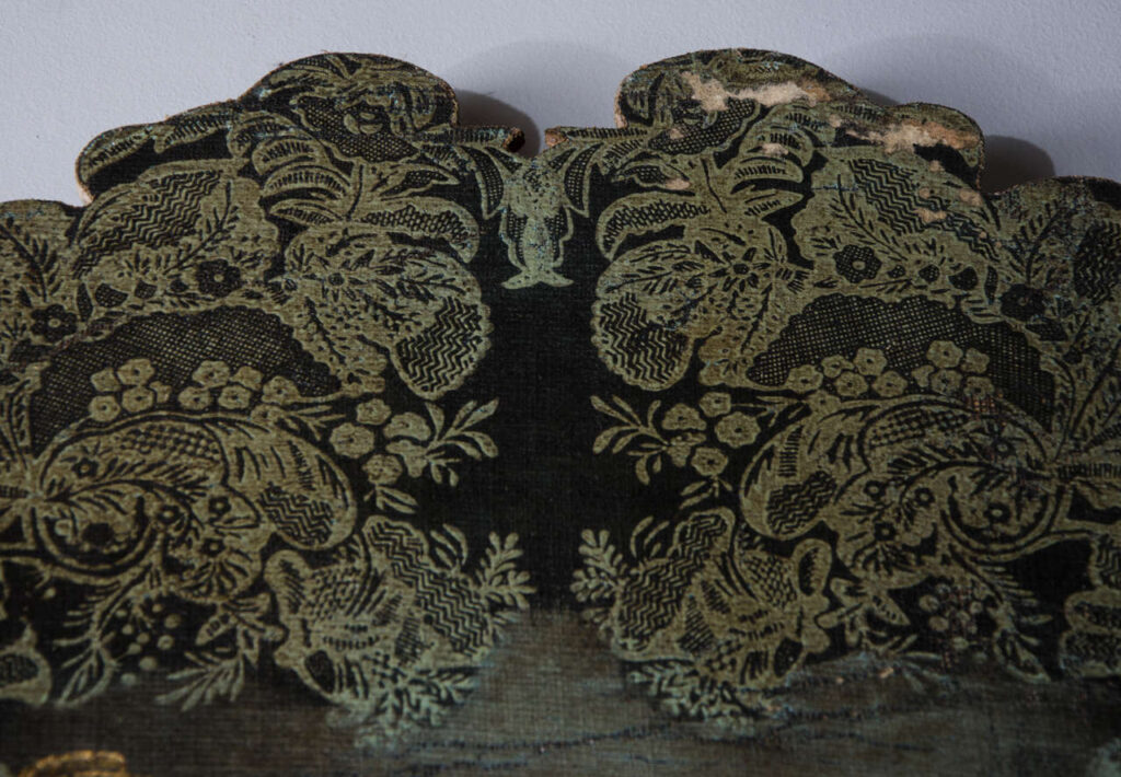 a pair of 18thC French decorative hunting scenes8