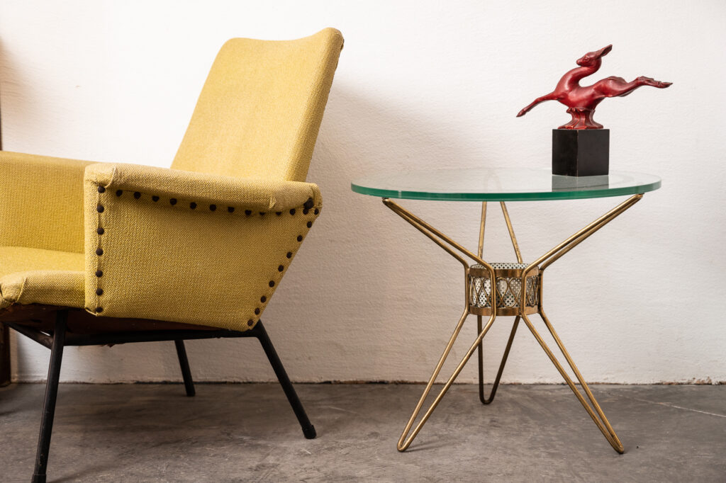 circular-table-attributed-to-Cesare-Lacca-05