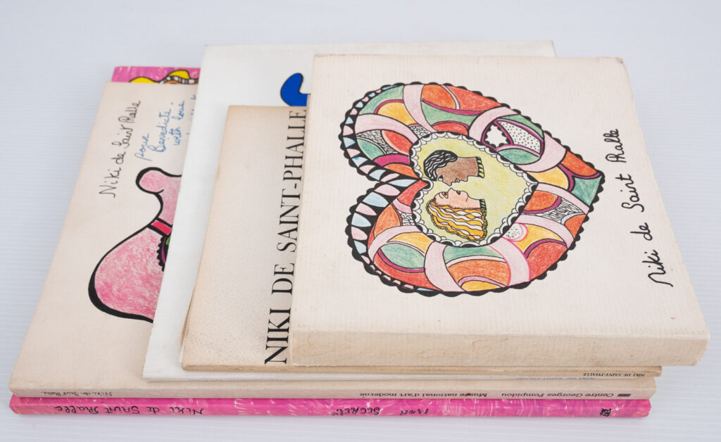 collection-of-Niki-de-Sainte-Phalle-books20