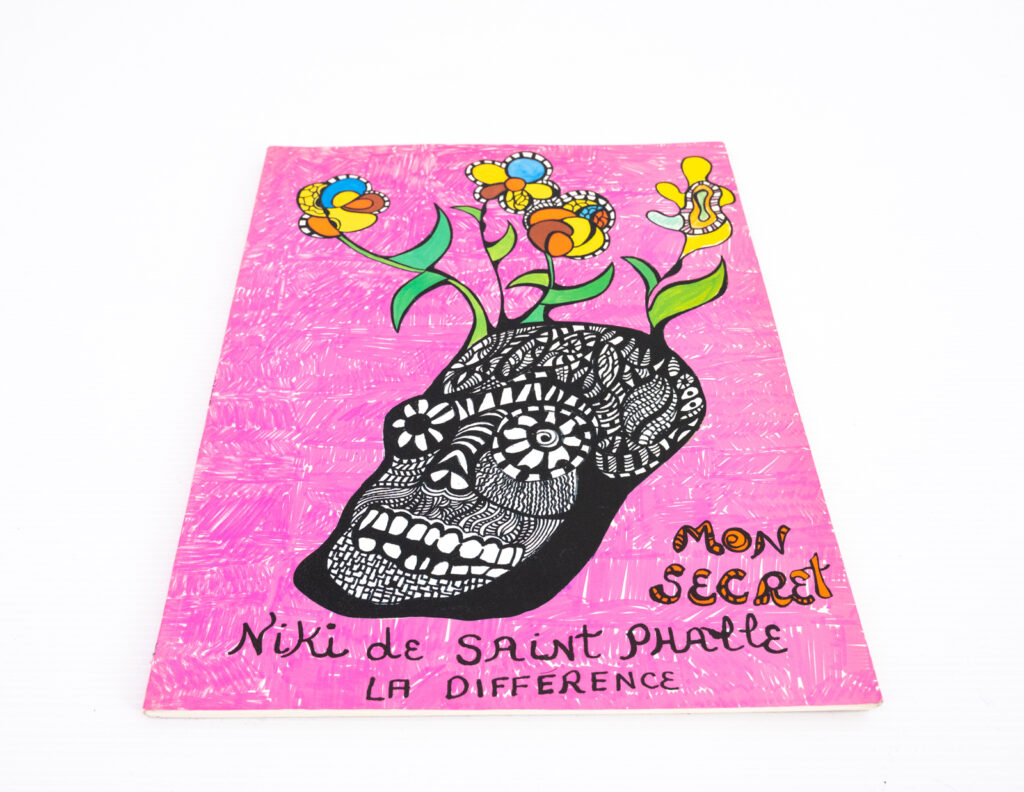 collection-of-Niki-de-Sainte-Phalle-books23