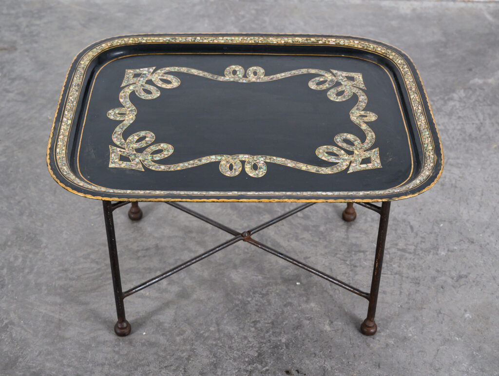 folding-Tole-ware-tray-table1