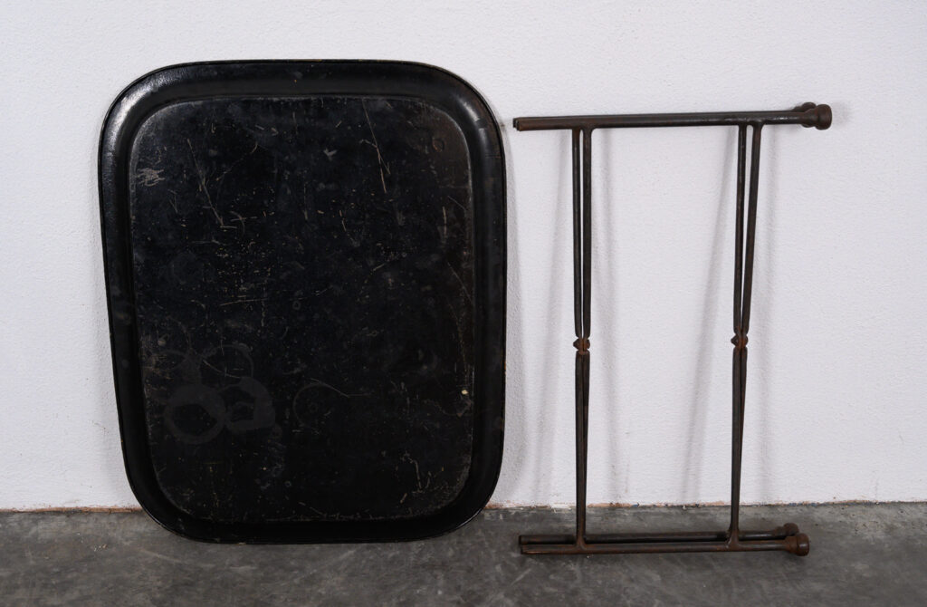 folding-Tole-ware-tray-table9