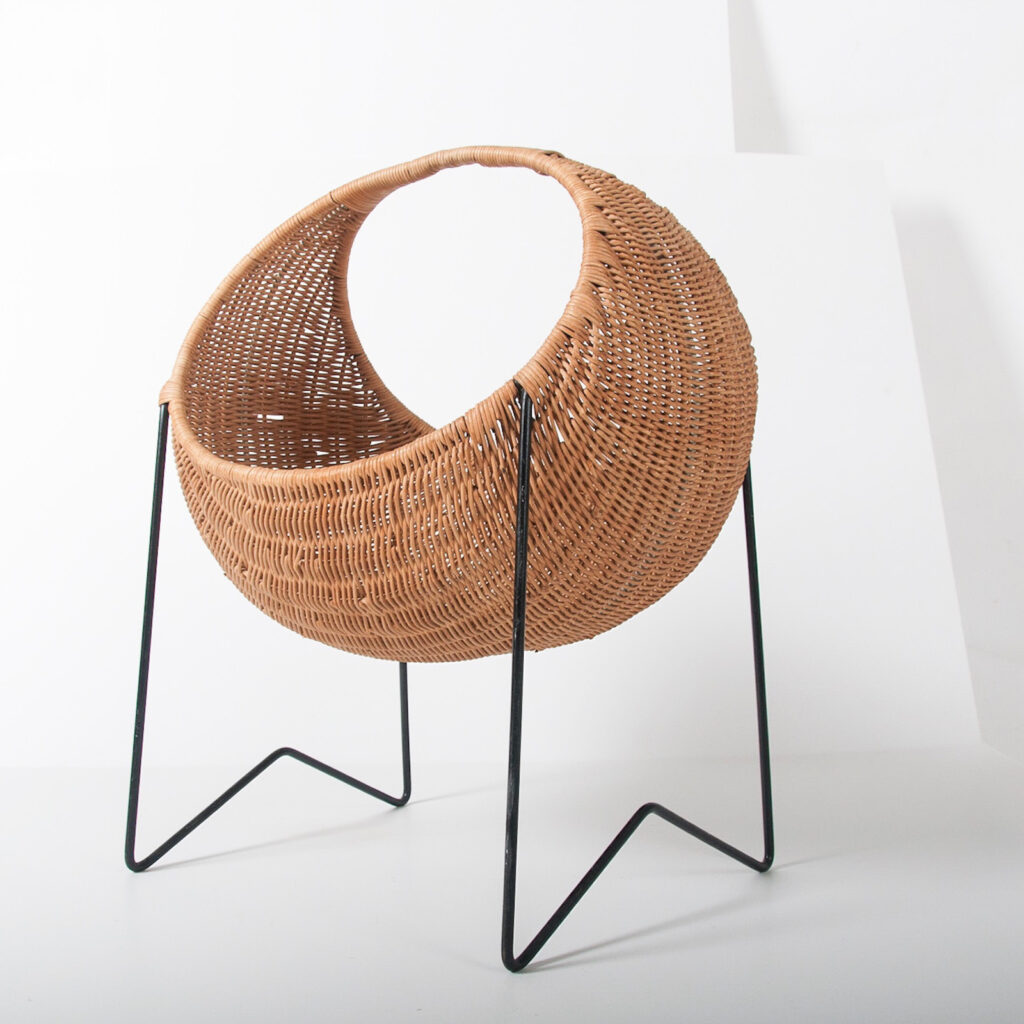 metal &amp; wicker baby basket -1