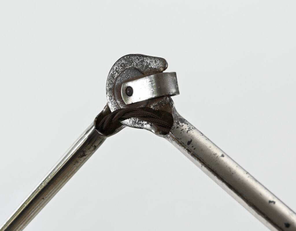 model-215-Gras-Ravel-floor-lamp-9