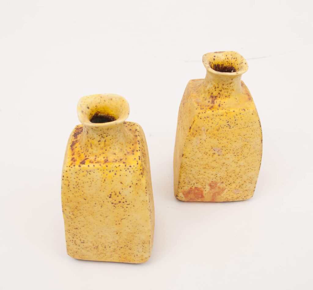 no 8 Marcello Fantoni Pair des vases jaunes-6
