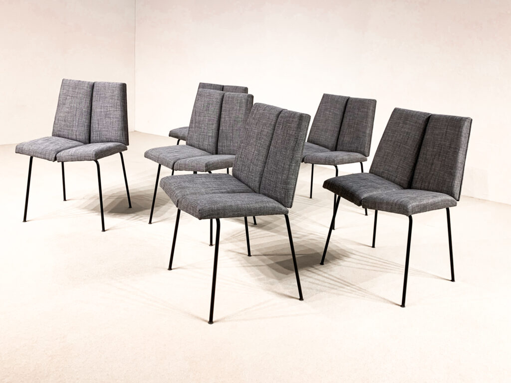 set-of-six-Pierre-Guariche-Quatre-faces-chairs3