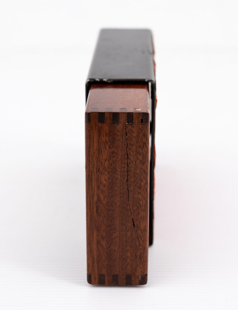 small-Fornasetti-guitars-and-zithers-box8