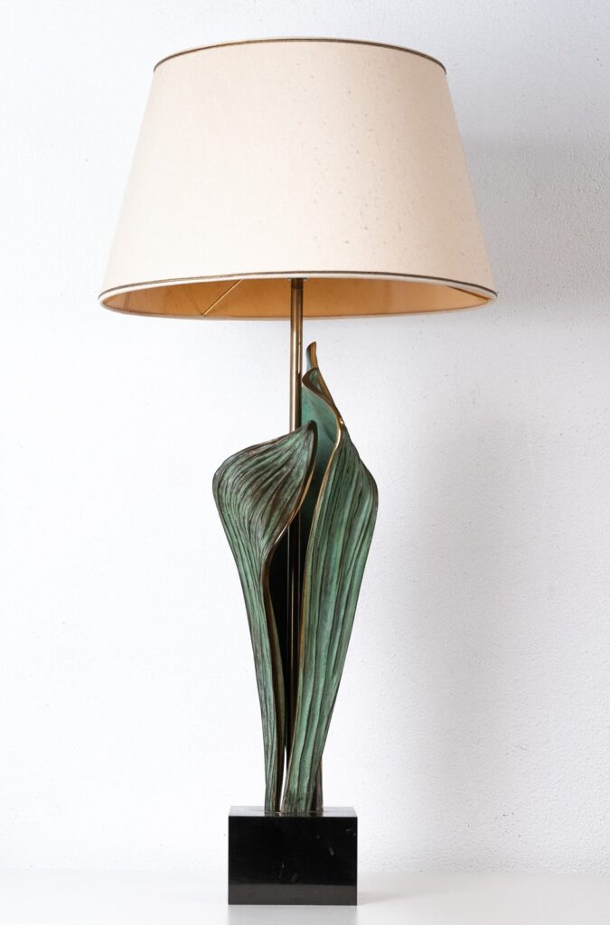Amaryllis-model-table-lamp-by-Chrystiane-Charles12