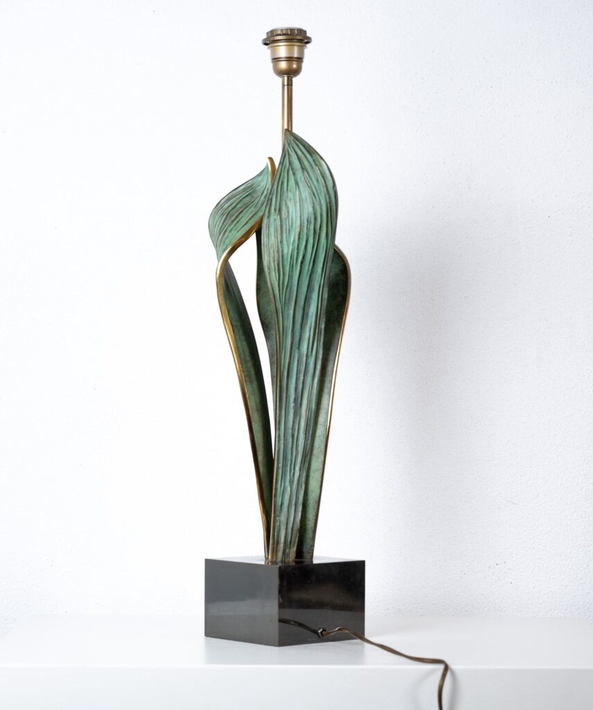 Amaryllis-model-table-lamp-by-Chrystiane-Charles5