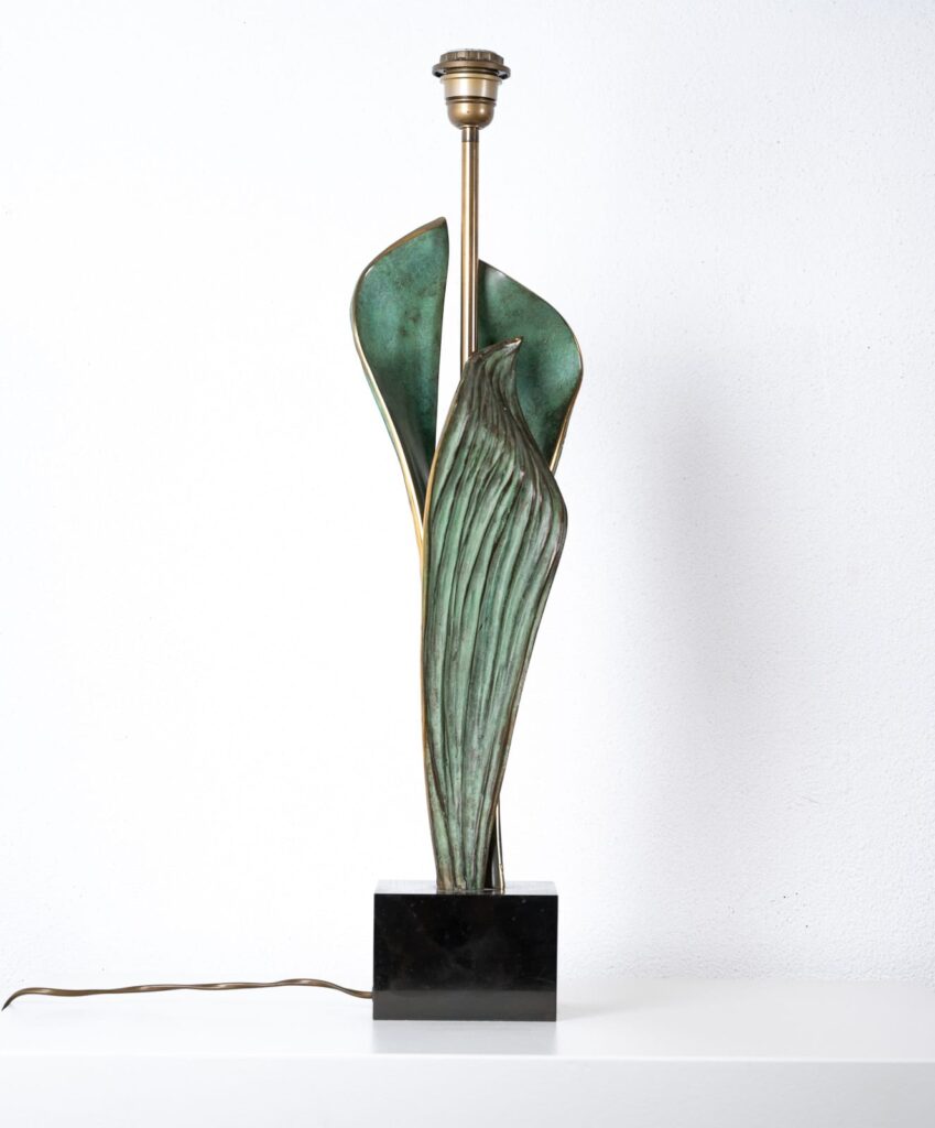 Amaryllis-model-table-lamp-by-Chrystiane-Charles7