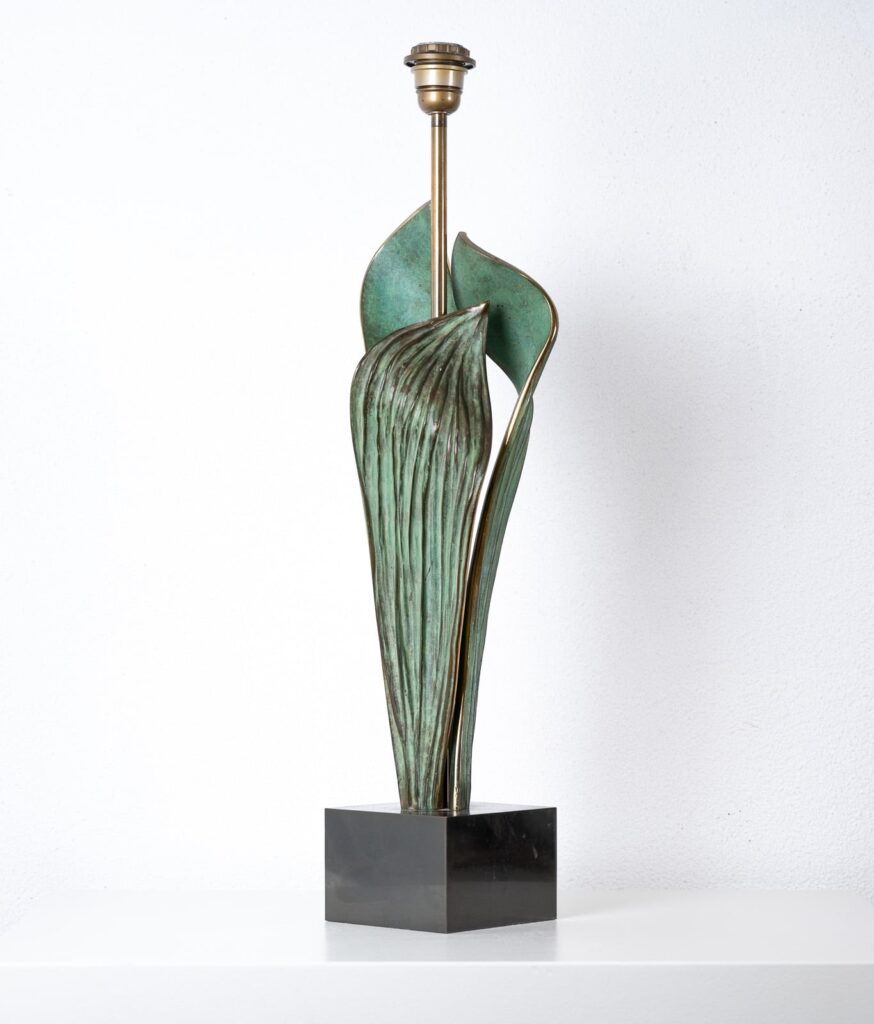 Amaryllis-model-table-lamp-by-Chrystiane-Charles8