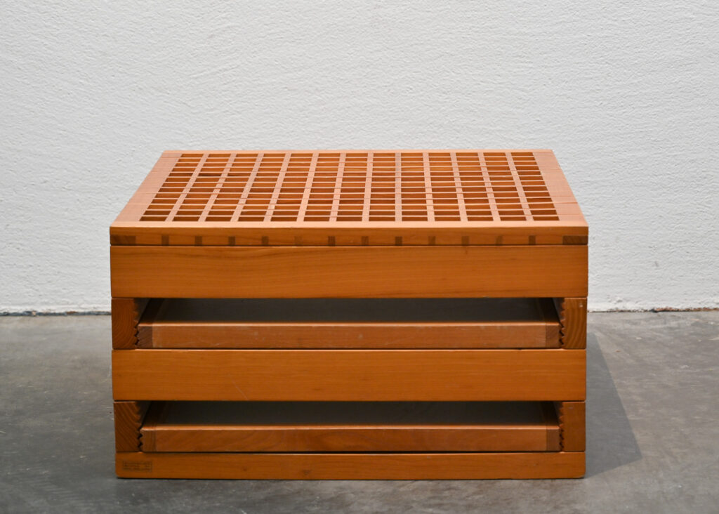 Bernard-Vuarnesson-Tetra-coffee-table-for-Sculptures-Jeux-circa-1980-10