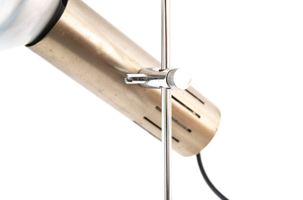 Chromed-Metal-and-Marble-Table-Lamp-by-Alain-Richard8