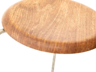 Early-Dot-stool-by-Arne-Jacobsen-for-Fritz-Hansen-DK-19656