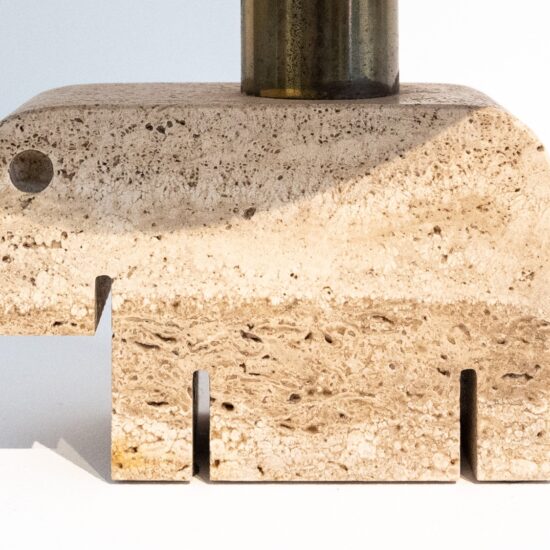 Fratelli-Mannelli-Travertine-Elephant-Table-Lamp1