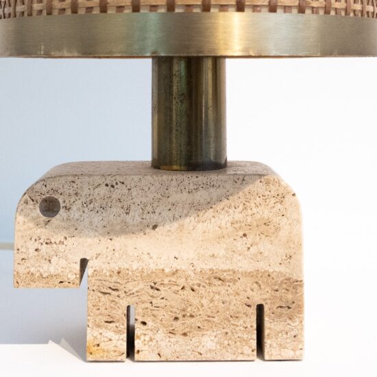 Fratelli-Mannelli-Travertine-Elephant-Table-Lamp2
