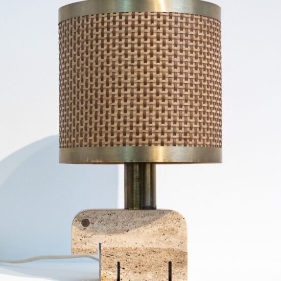 Fratelli-Mannelli-Travertine-Elephant-Table-Lamp3