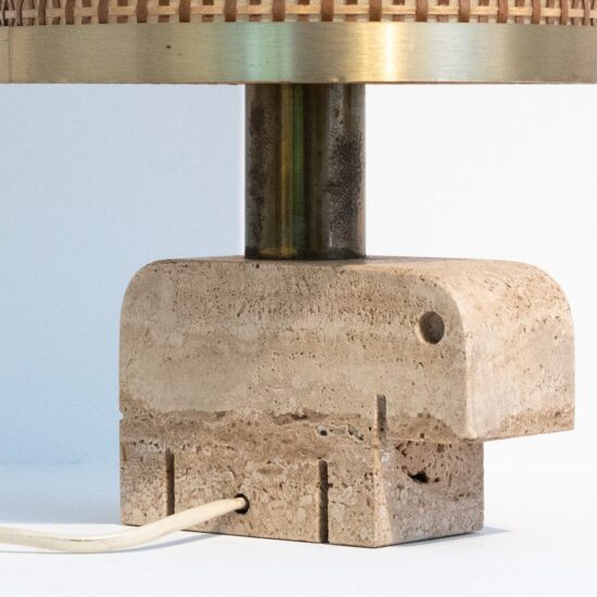 Fratelli-Mannelli-Travertine-Elephant-Table-Lamp6