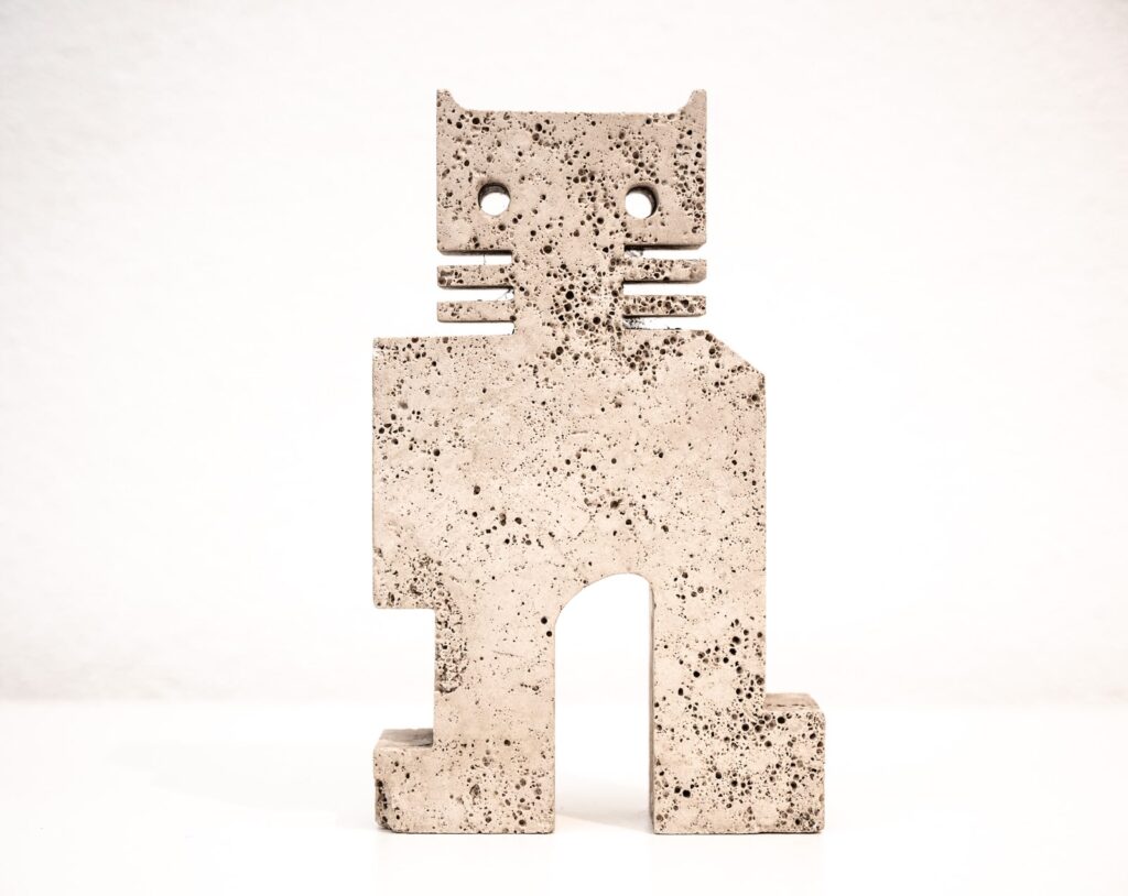 Fratelli-Mannelli-travertine-cat-circa-19702