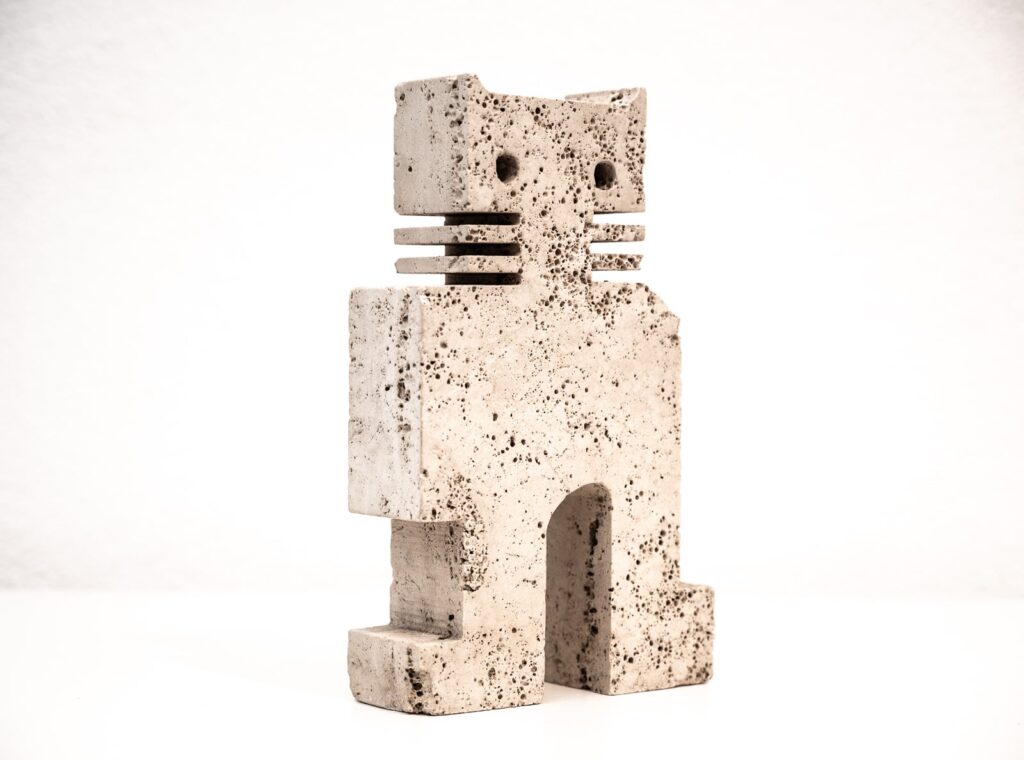 Fratelli-Mannelli-travertine-cat-circa-19703