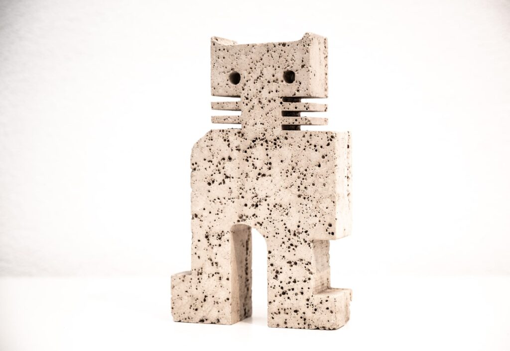 Fratelli-Mannelli-travertine-cat-circa-19707