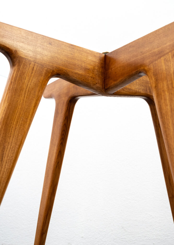 Gio-Ponti-maple-and-glass-circular-table15