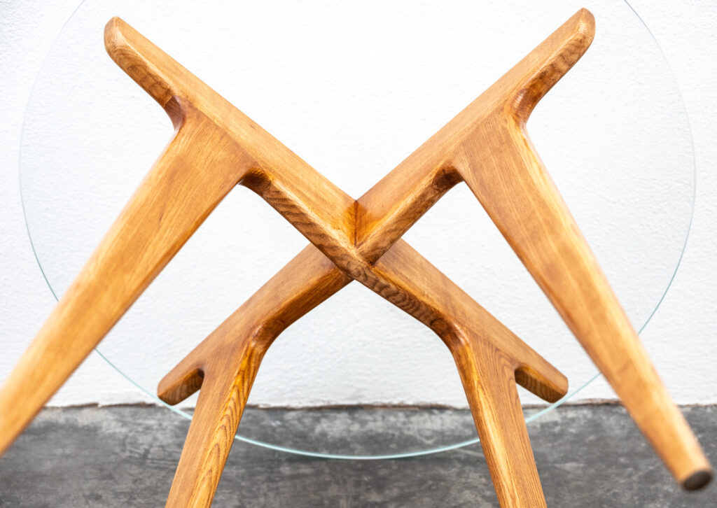 Gio-Ponti-maple-and-glass-circular-table17