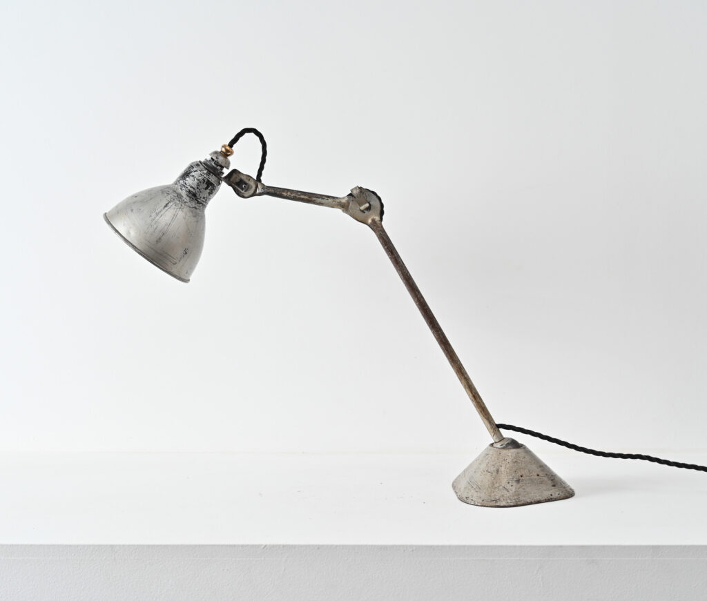 Gras-Ravel-205-model-adjustable-table-lamp-01