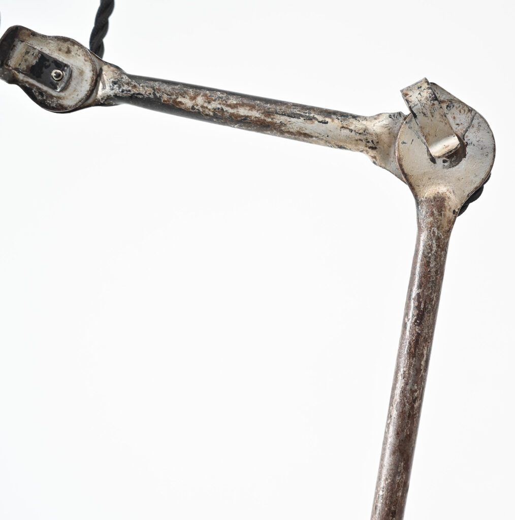 Gras-Ravel-205-model-adjustable-table-lamp-12