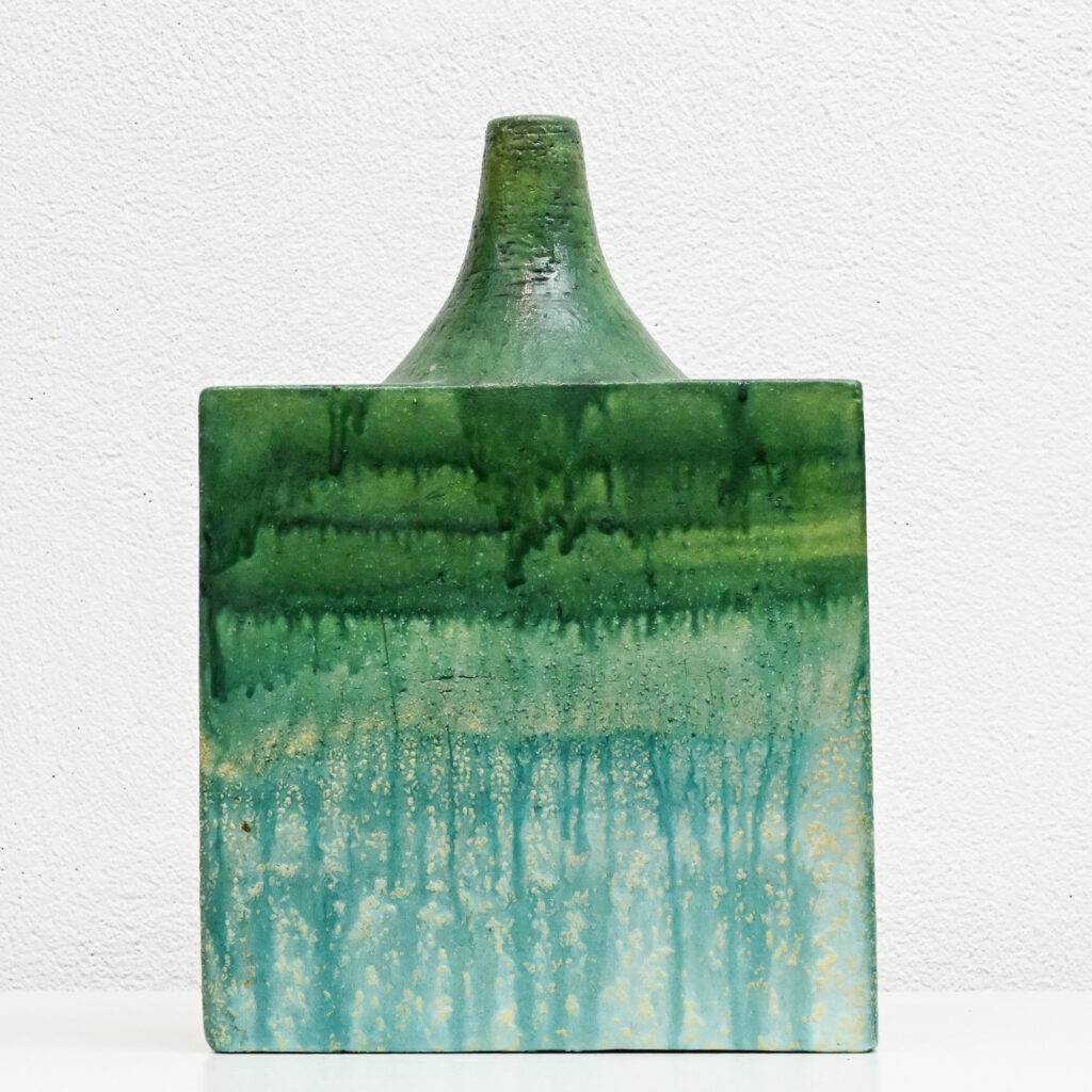 Green-square-vase-by-Marcello-Fantoni-Italy-08