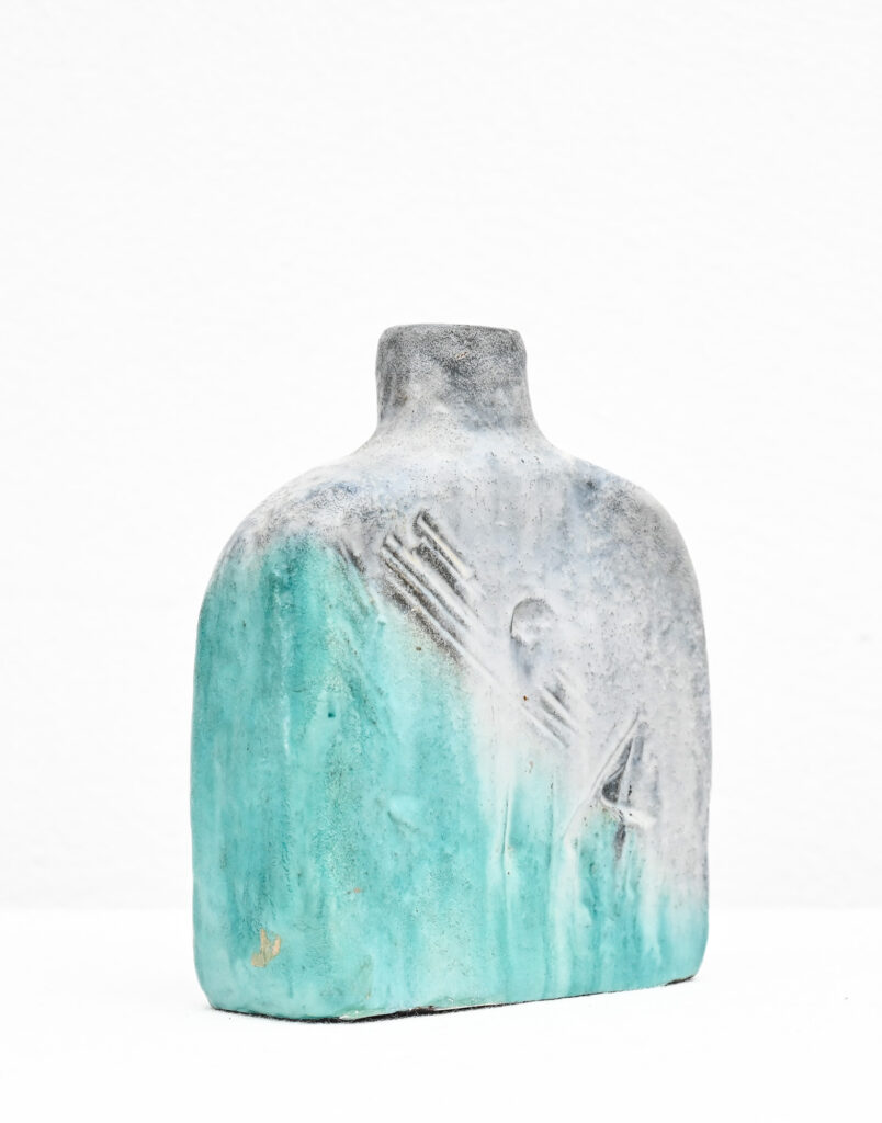 Incised-aqua-and-grey-ceramic-vase-by-Marcello-Fantoni-05