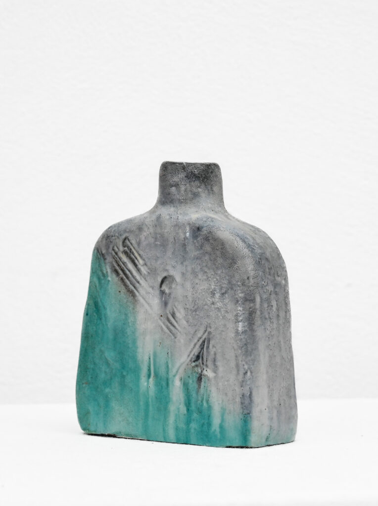 Incised-aqua-and-grey-ceramic-vase-by-Marcello-Fantoni-07