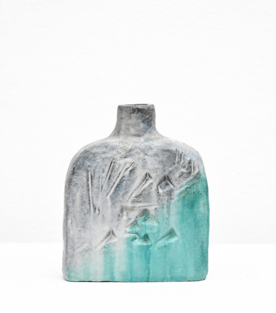 Incised-aqua-and-grey-ceramic-vase-by-Marcello-Fantoni-10