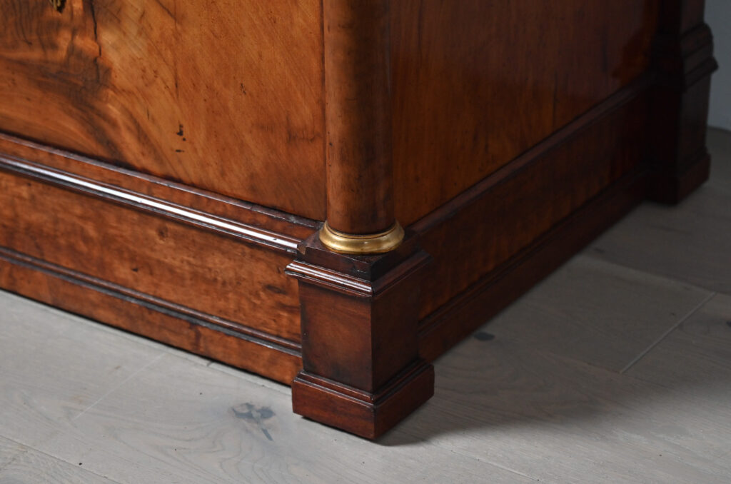 Jacob-Desmalter-et-Cie-mahogany-two-door-commode-10