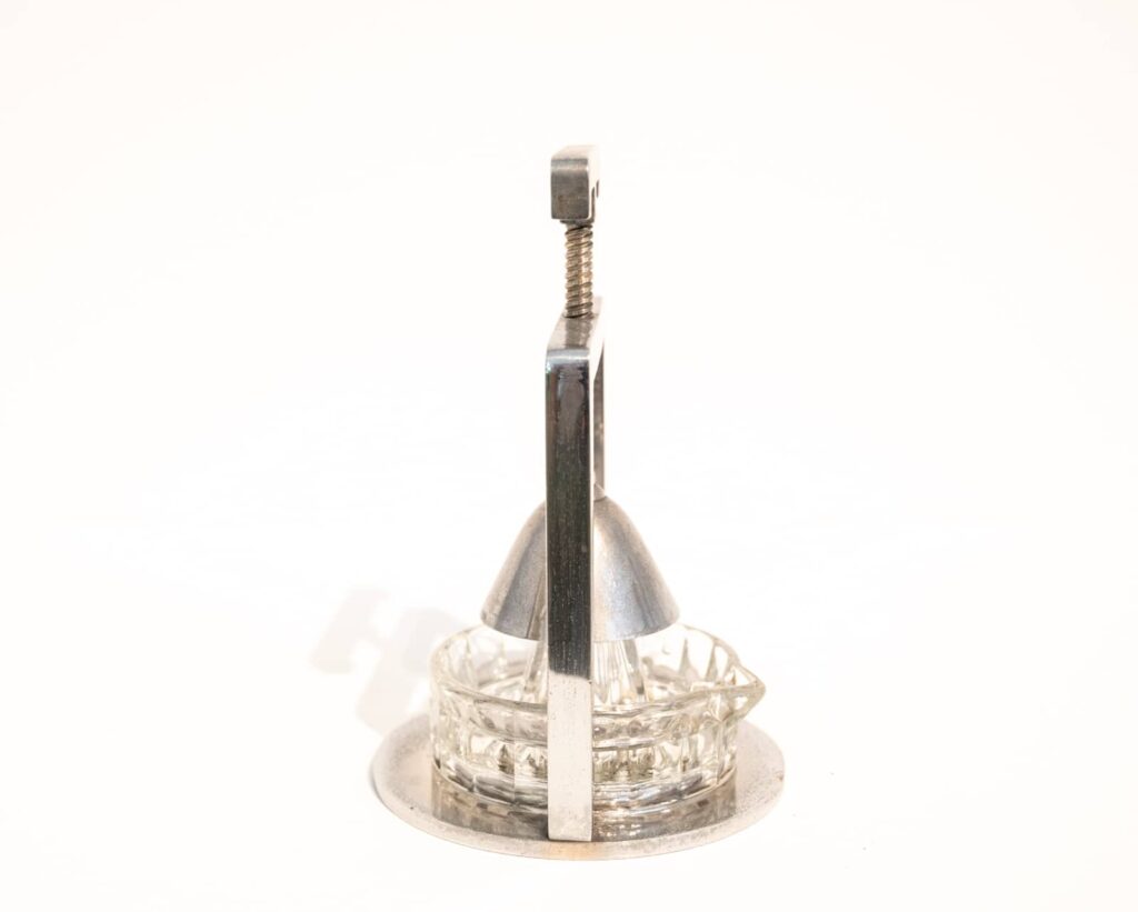 Jacques-Adnet-modernist-lemon-squeezer4