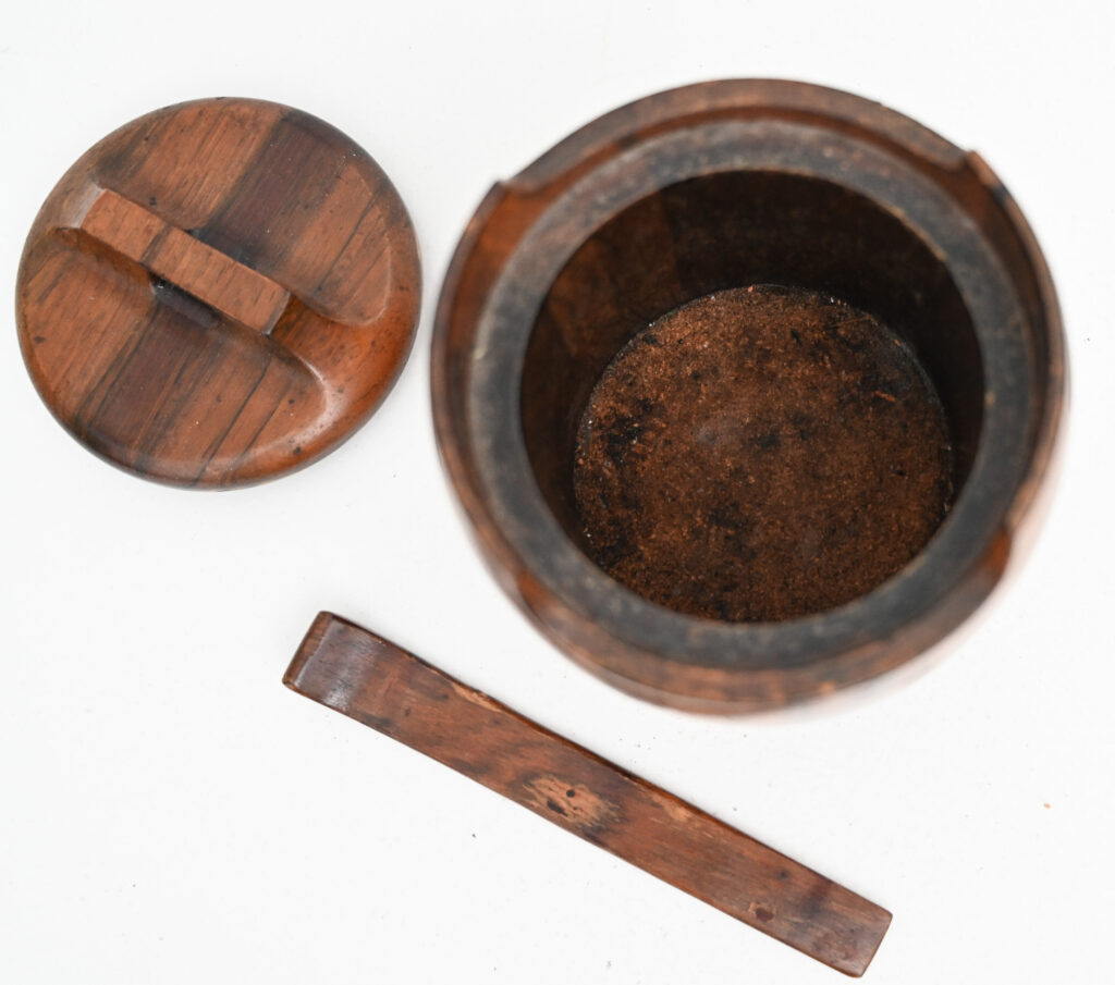 Jean Gillon Brazilian rosewood tobacco jar 4