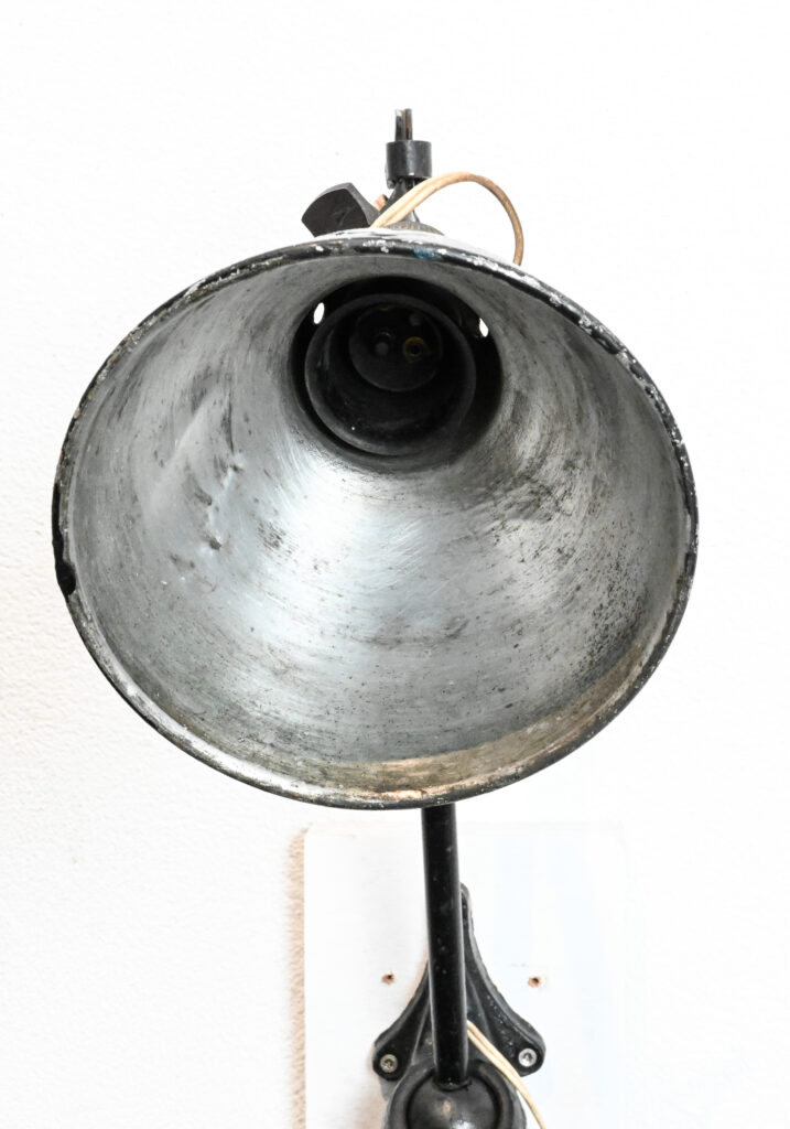 Lampe Ajustable D.G.R. No. 222 fixe-mural Lampe Ajustable D.G.R. No. 222 fixe-mural