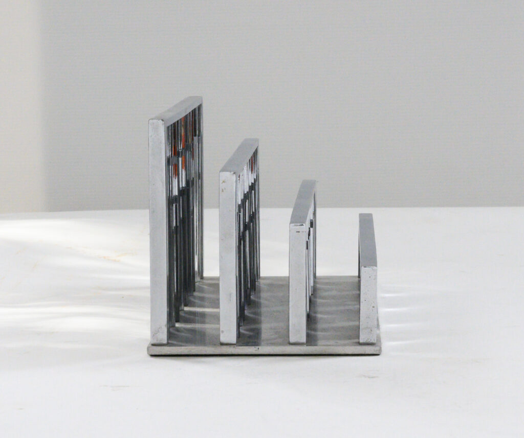 Letter-rack-by-Jacques-Adnet6