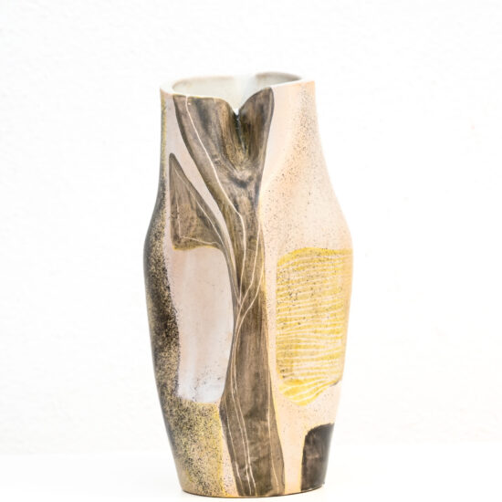 Mado-Jolain-jug-7