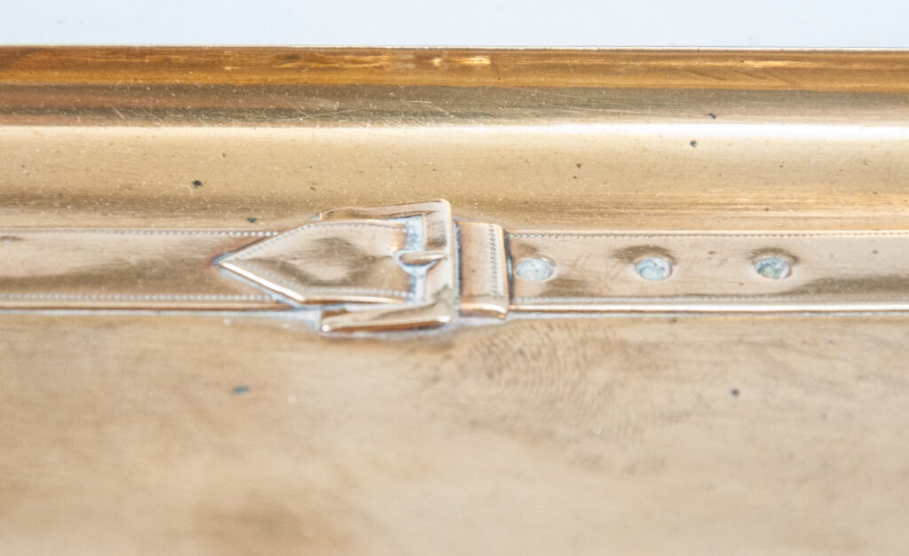 Maria-Pergay-style-brass-buckle-vide-poche4