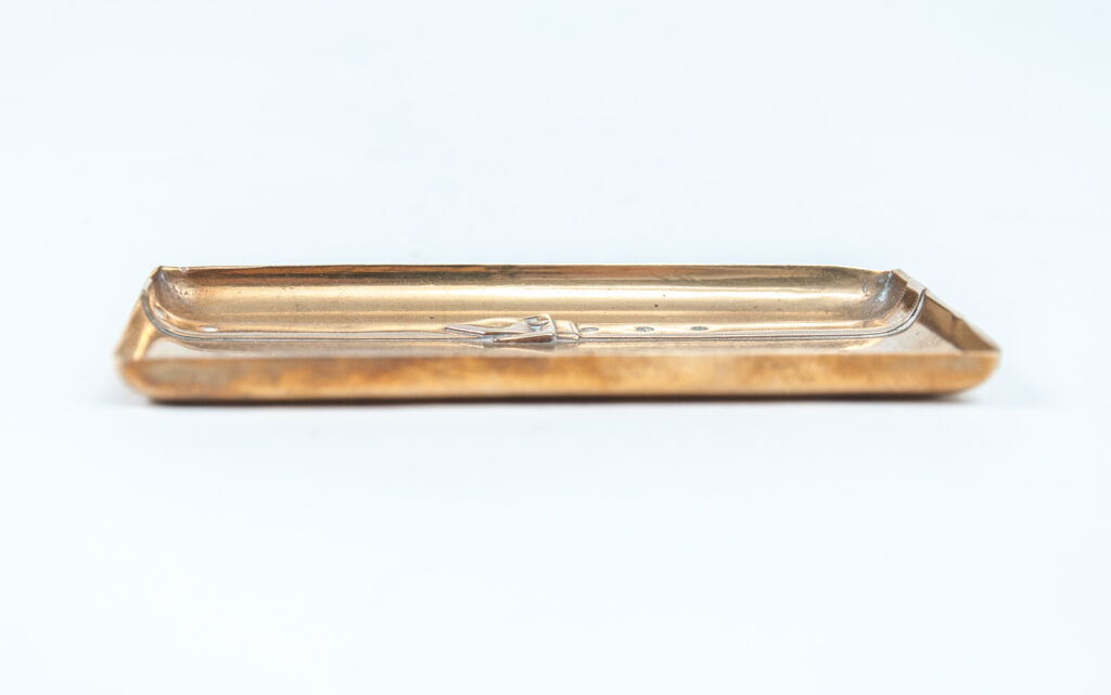 Maria-Pergay-style-brass-buckle-vide-poche5