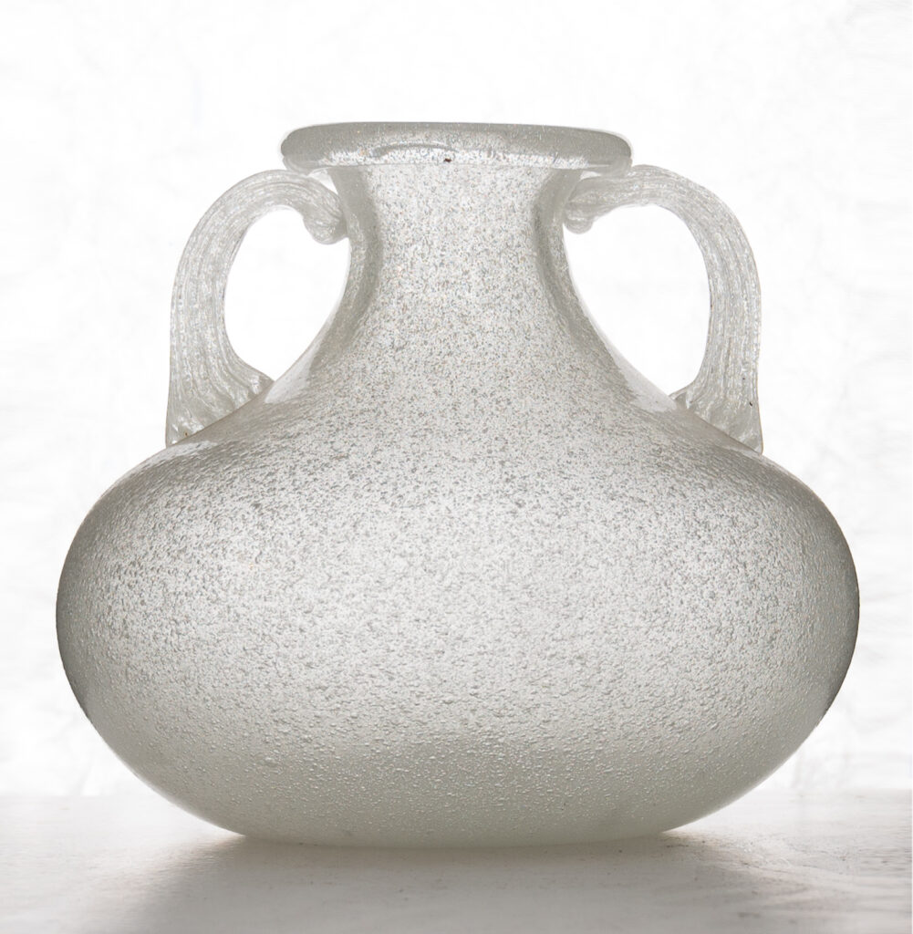 Murano-pulegoso-two-handled-vase-by-Archimede-Seguso1