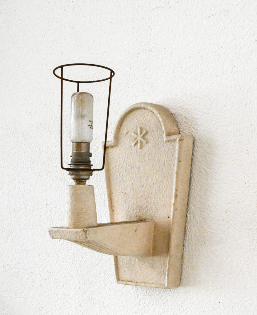 Pair-of-Maison-Arlus-wall-appliques-17