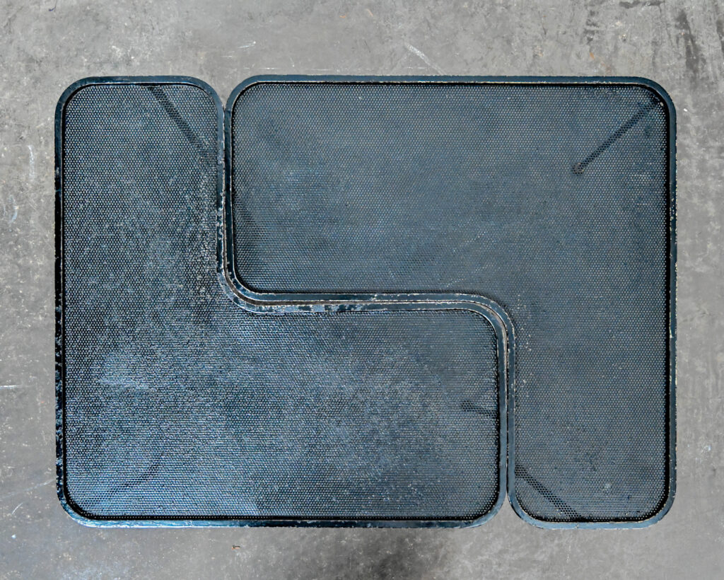 Pair-of-Matheiu-Mategot-domino-tables-02