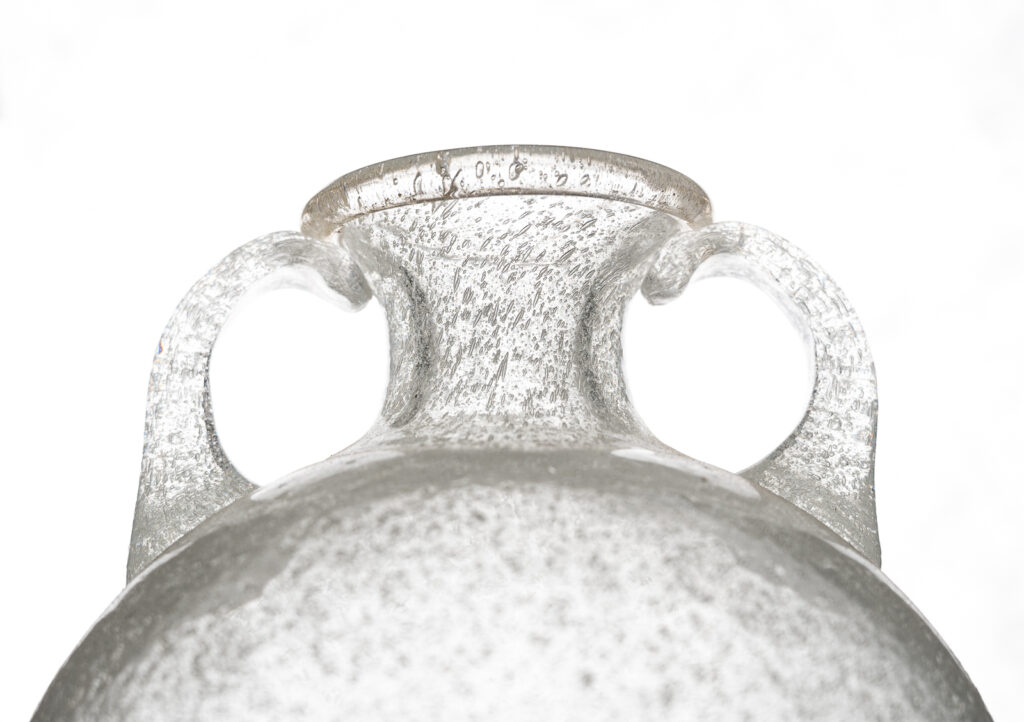 Pulegoso-amphora-shaped-two-handled-Seguso-vase12