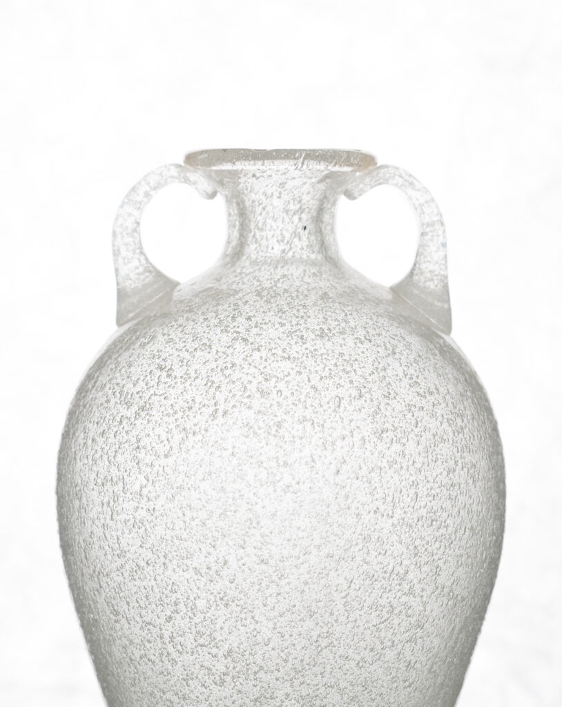 Pulegoso-amphora-shaped-two-handled-Seguso-vase3