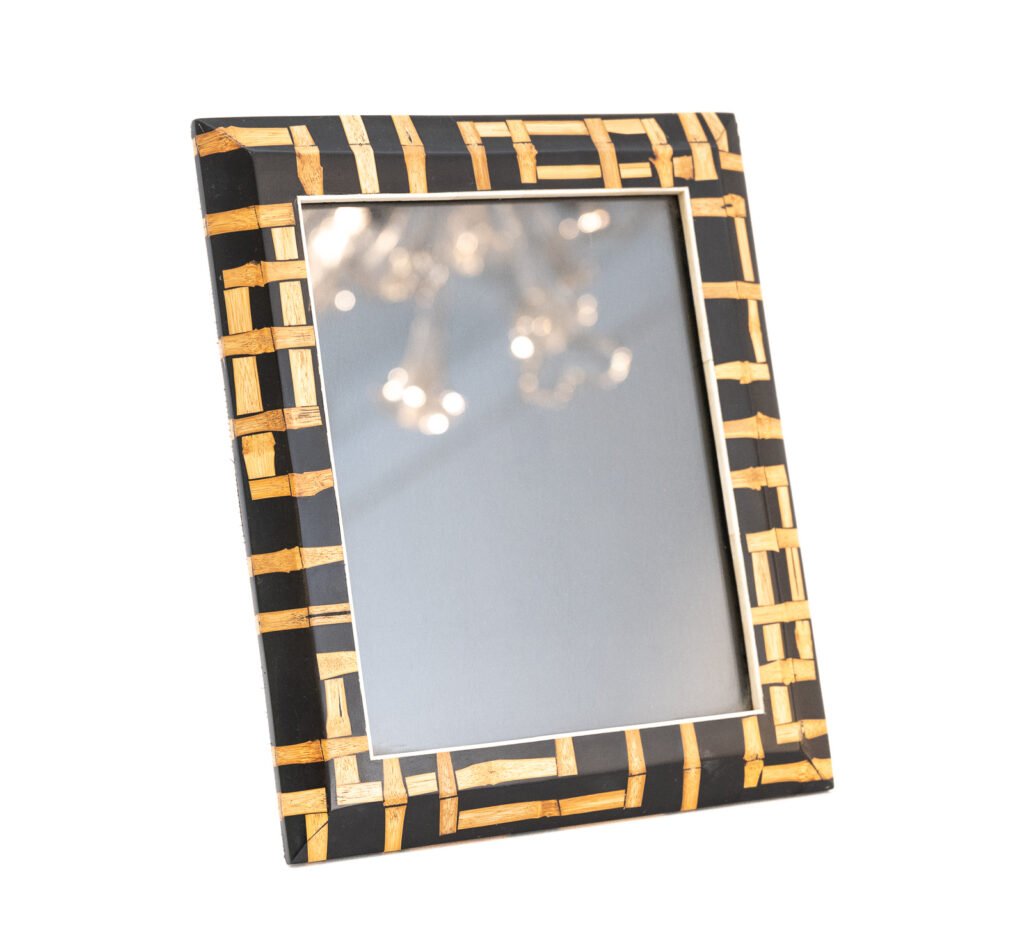 RY-Augousti-bamboo-picture-frame2