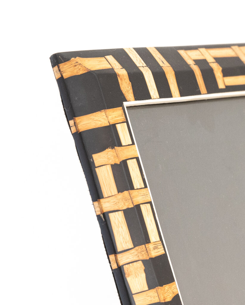 RY-Augousti-bamboo-picture-frame4