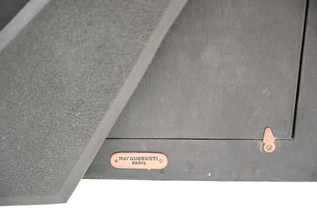RY-Augousti-picture-frame8